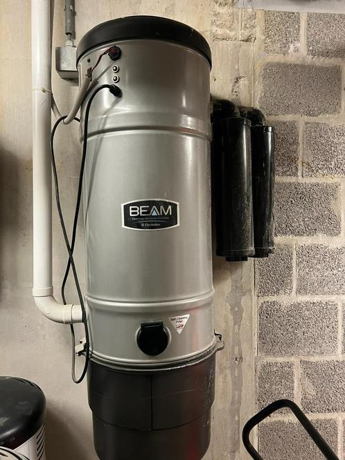 centrale stofzuiger, Elektronische apparatuur, Stofzuigers, Zo goed als nieuw, Stofzuiger, 2000 watt of meer, Reservoir, Ophalen