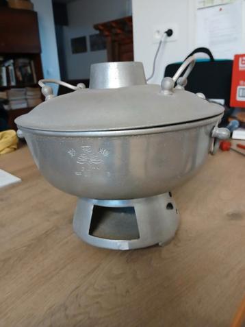 Chinees-Mongoolse fondue in aluminium, Enlèvement, Utilisé