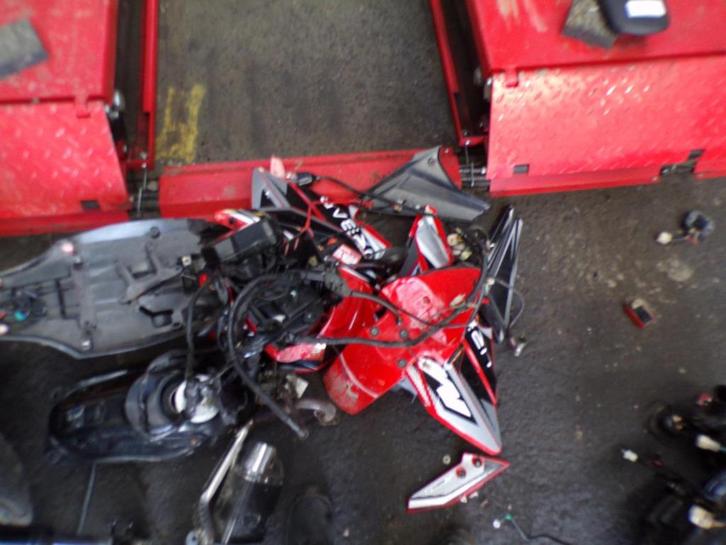 Carénage Motrac M5 LP/14390, Vélos & Vélomoteurs, Pièces de cyclomoteur | Scooters, Utilisé, Enlèvement