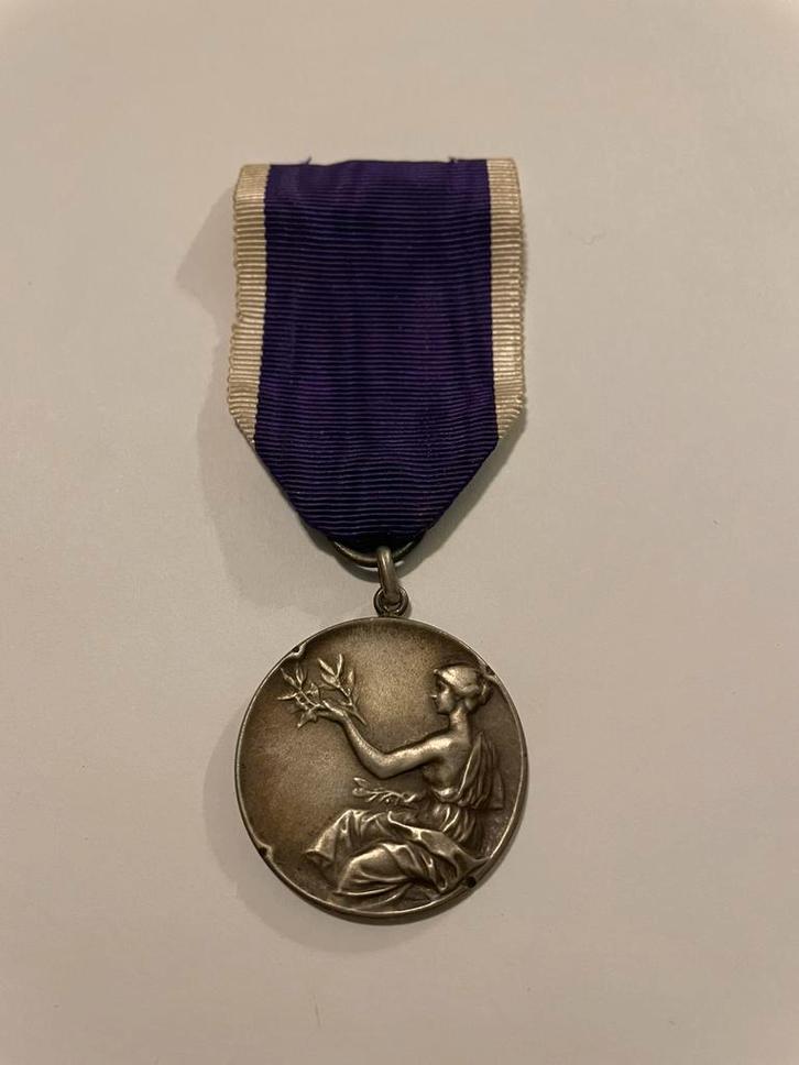 Lot 3 : Médaille, Collections, Objets militaires | Seconde Guerre mondiale, Enlèvement ou Envoi