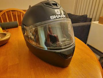 Shark D-skwal XL (schade vizier) beschikbaar voor biedingen
