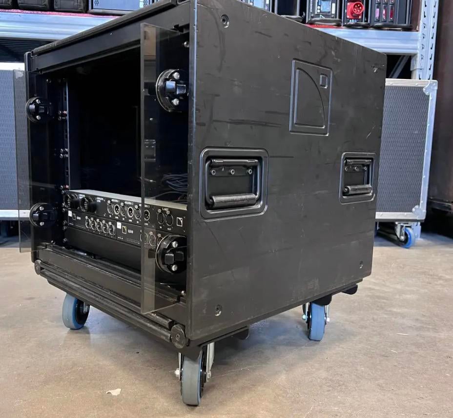 L-Acoustics LA-RAK II AVB flightcase voor LAX versterkers, Muziek en Instrumenten, Behuizingen en Koffers, Nieuw, Flightcase, Ophalen