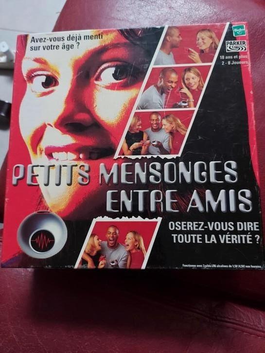 Jeu de société Petits Mensonges entre amis, Hobby en Vrije tijd, Gezelschapsspellen | Bordspellen, Zo goed als nieuw, Ophalen of Verzenden