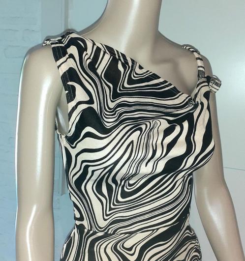 Lange jurk marmerpatroon Pretty little thing XXS-XS, Kleding | Dames, Jurken, Nieuw, Maat 34 (XS) of kleiner, Beige, Onder de knie