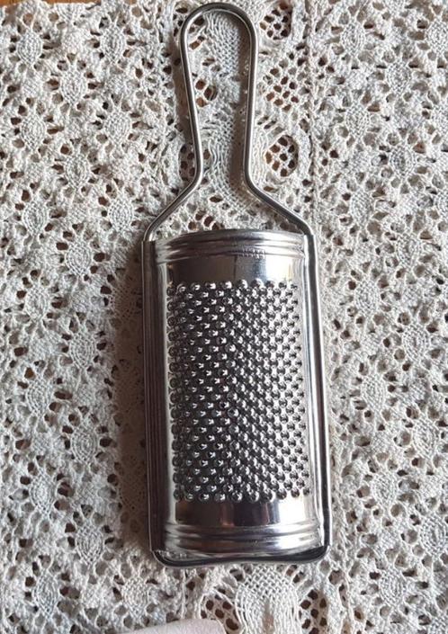 Klein gebogen raspje, RVS, Antiek en Kunst, Curiosa en Brocante, Ophalen of Verzenden