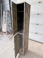 Vintage archiefkast - locker - 2 deuren - zeldzaam, Antiek en Kunst, Ophalen