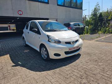 Toyota Aygo 1.0L 68pk 04/2011 61.000km Garantie  beschikbaar voor biedingen