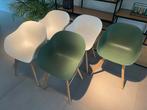 5 eetkamerstoelen (3 wit en 2 groen), Huis en Inrichting, Stoelen, Vijf, Zes of meer stoelen, Modern, Gebruikt, Hout