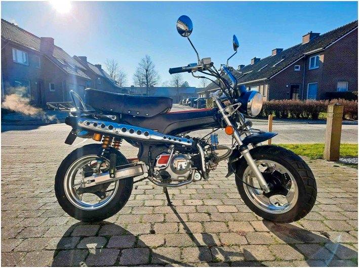 Zhenhua DX (DAX-copie) 50cc, Fietsen en Brommers, Brommers | Overige merken, Gebruikt, Klasse B (45 km/u), Ophalen