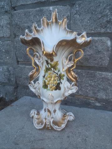 Ancien vase en porcelaine dorée française/cachet de la marqu