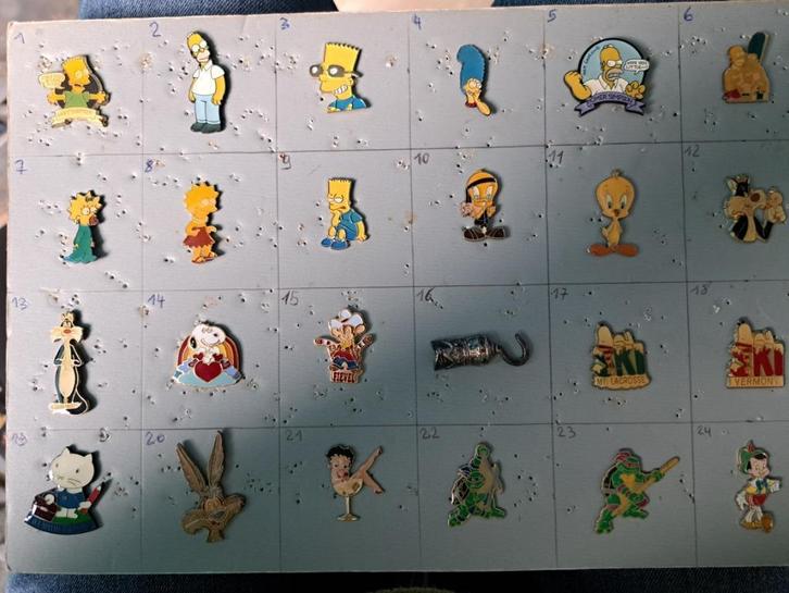 Pin's pins bij de doos (zie afbeeldingen, stripverhaal), Verzamelen, Speldjes, Pins en Buttons, Ophalen