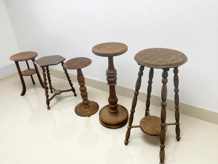 vintage houten ronde  bijzettafel / plantentafel, Huis en Inrichting, Woonaccessoires | Etagères, Ophalen of Verzenden