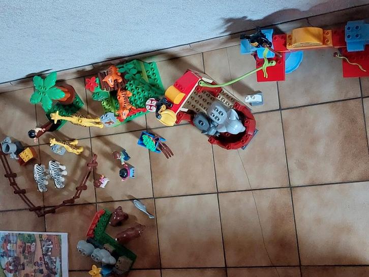 Lego duplo: Grote dierentuin nr 5635 (nieuwstaat), Kinderen en Baby's, Speelgoed | Duplo en Lego, Zo goed als nieuw, Duplo, Ophalen of Verzenden