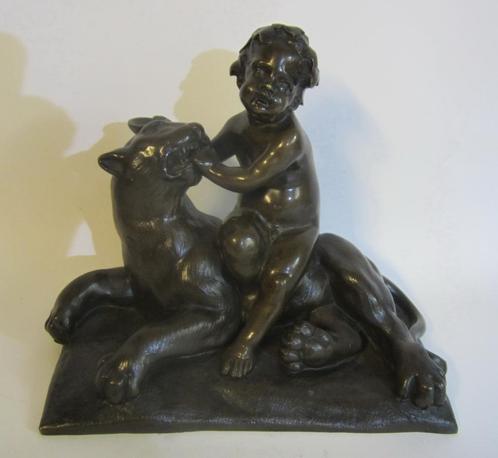 Bronze classique antique : bébé jouant avec une panthère, Antiquités & Art, Art | Sculptures & Bois, Envoi