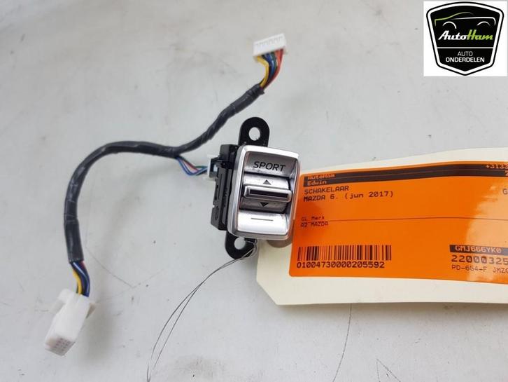SCHAKELAAR Mazda 6 SportBreak (GJ / GH / GL) (GMJ666YK0), Auto-onderdelen, Dashboard en Schakelaars, Mazda, Gebruikt