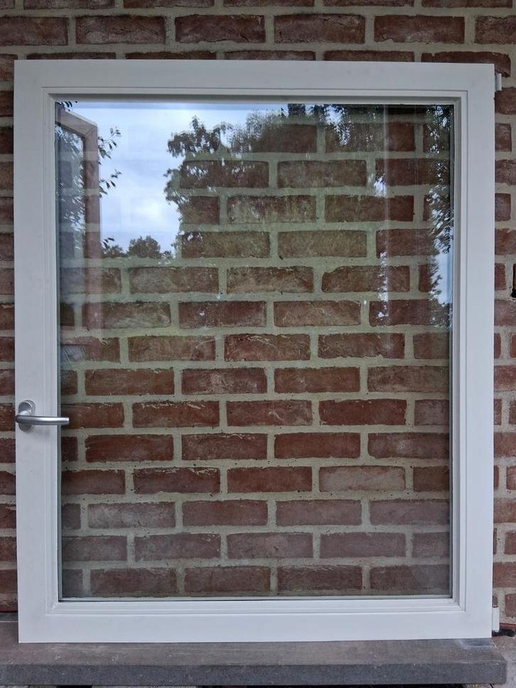 Raam Merbau 139 hoog 119 breed.wit inbouwkader, Doe-het-zelf en Bouw, Glas en Ramen, Gebruikt, Ophalen