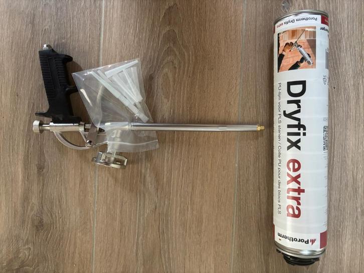 Wienerberger Porotherm Dryfix extra PU-lijm 2 stuks, Doe-het-zelf en Bouw, Metselstenen, Ophalen