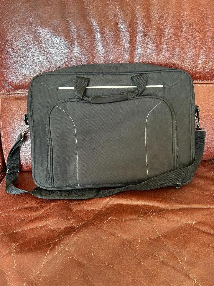 sacoche pour ordinateur portable grand format, Informatique & Logiciels, Sacoches d'ordinateur portable, Comme neuf, Enlèvement