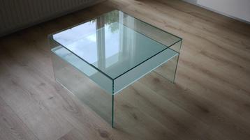 Moderne salon tafel of bijzet tafel beschikbaar voor biedingen