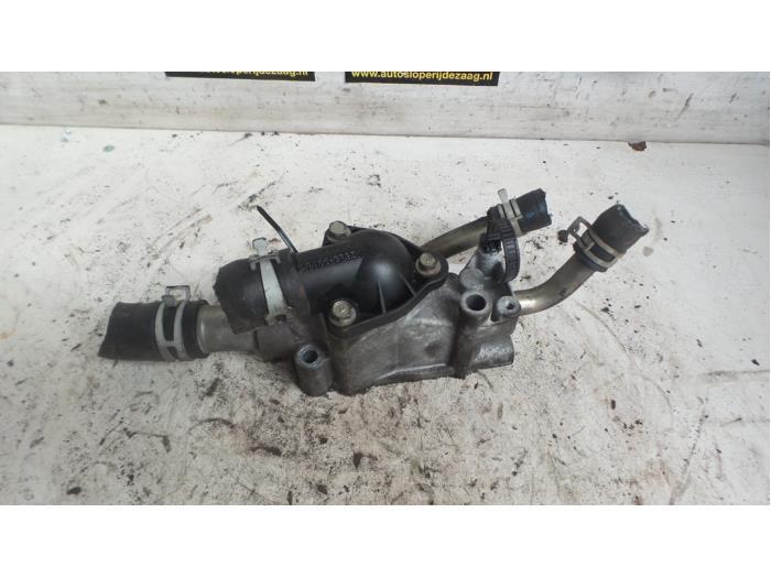 Thermostaathuis van een Nissan Primera, Auto-onderdelen, Overige Auto-onderdelen, Nissan, Gebruikt, 3 maanden garantie, Ophalen of Verzenden