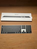 Apple magic keyboard touch id, Computers en Software, Ophalen, Azerty, Zo goed als nieuw, Draadloos