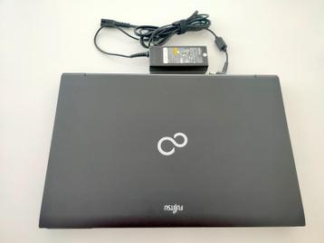 Fujitsu laptops (nieuwstaat)    beschikbaar voor biedingen