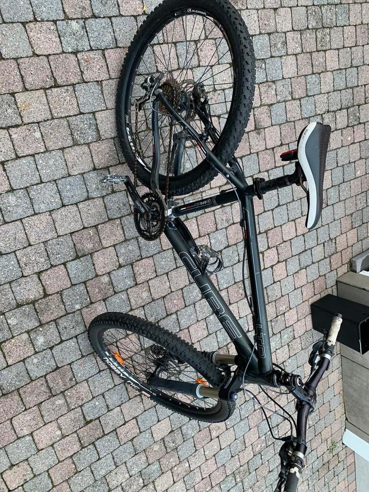 Mtb van het merk Cube LTD voor handige harry’s, Fietsen en Brommers, Fietsen | Mountainbikes en ATB, Zo goed als nieuw, Ophalen
