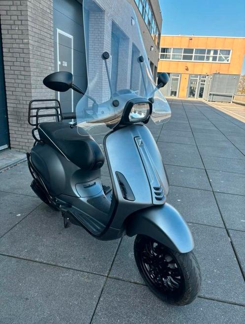 Vespa sprint, Fietsen en Brommers, Scooters | Vespa, Zo goed als nieuw, Vespa S, Klasse A (25 km/u), Benzine, Ophalen