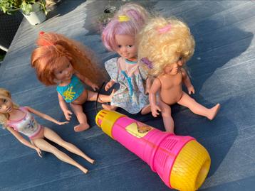 3 popjes met lang haar. 1 Barbie, echo - micro, Kinderen en Baby's, Speelgoed | Poppen, Ophalen of Verzenden, Zo goed als nieuw