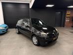 RENAULT CLIO 1.2 MOTOR BENZINE  77.000 KM TOP STAAT, Auto's, Renault, Stof, Zwart, Bedrijf, Grijs