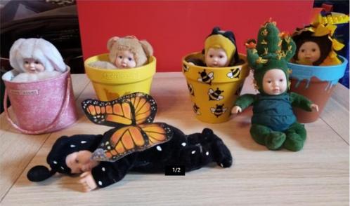 Anne Geddes : baby popjes met bloempot + cactus en vlinder, Verzamelen, Poppen, Zo goed als nieuw, Ophalen of Verzenden
