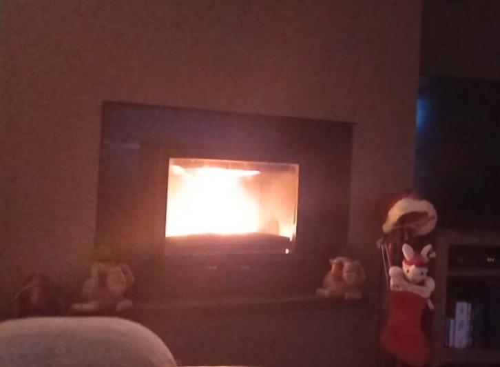 Inbouw haard of inbouwkachel, Huis en Inrichting, Kachels, Zo goed als nieuw, Inbouw, Houtkachel, Ophalen