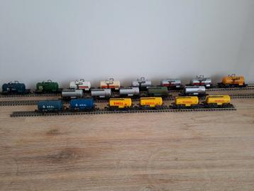 Lot de 19 wagons-citernes Railway N Lima Piko