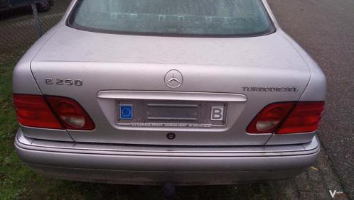 Trekhaak Mercedes w210 sedan, Auto-onderdelen, Trekhaken