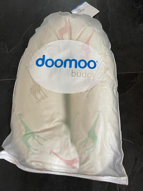 Borstvoedingskussen - Domoo buddy  met extra hoes, Kinderen en Baby's, Badjes en Verzorging, Zo goed als nieuw, Overige typen
