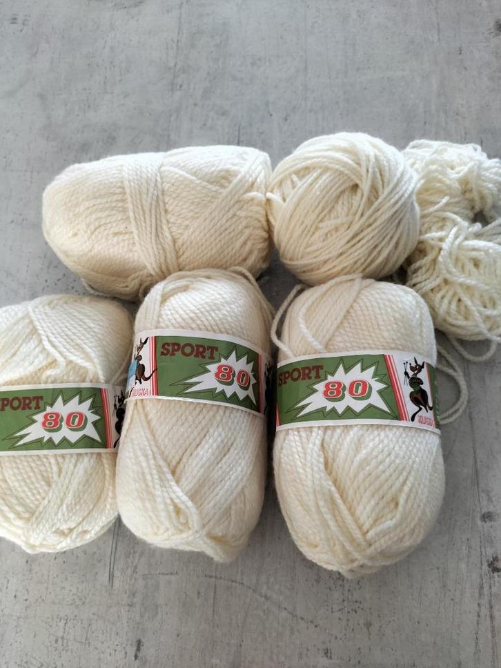 Sportbal van wol (730gr), Hobby en Vrije tijd, Breien en Haken, Nieuw, Breien, Ophalen of Verzenden