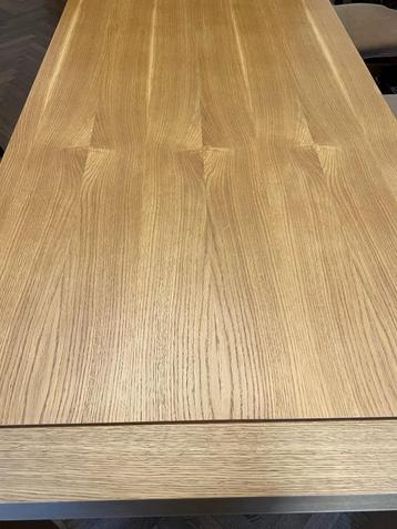 Table salon en hêtre massif clair finition huilée  beschikbaar voor biedingen