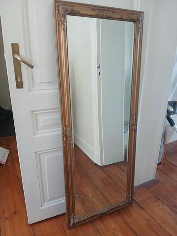 Grand miroir style baroque  beschikbaar voor biedingen