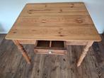 Oude boerentafel met lade en gedraaide poten. Oude tafel, Huis en Inrichting, Ophalen, Gebruikt