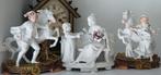 Ensemble de trois figurines en porcelaine allemande, Enlèvement