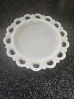 Plat/assiette en verre - antique - verre à lait, Antiquités & Art, Antiquités | Verre & Cristal, Enlèvement