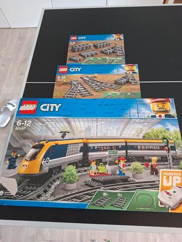 Lego city passagierstrein + rails + wissels beschikbaar voor biedingen