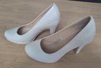 Nieuw paar pumps met gouddetails, Kleding | Dames, Schoenen, Pumps, Nieuw, Ophalen of Verzenden, Grands Boulevards