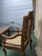 2 regence geinspireerde armstoelen, Ophalen