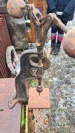 Ancien outil : foreuse à masselotte, Enlèvement ou Envoi