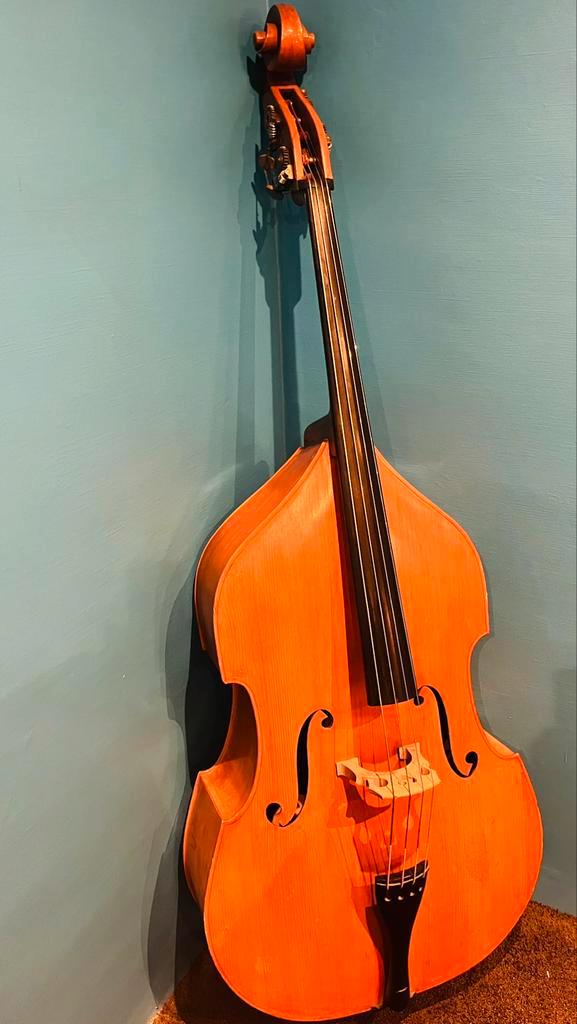 Contrebasse 4/4 massive, Muziek en Instrumenten, Strijkinstrumenten | Contrabassen, Gebruikt, Ophalen