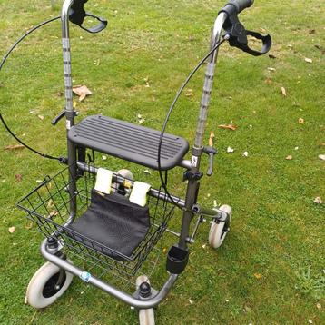 Rollator met mandje beschikbaar voor biedingen