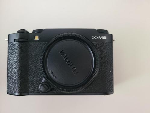 Fujifilm X-M5 + Fujinon XC 15-45 lens, Audio, Tv en Foto, Fotocamera's Digitaal, Zo goed als nieuw, Fuji, Ophalen of Verzenden