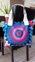 Handtas met designpatroon, Handtassen en Accessoires, Tassen | Damestassen, Ophalen of Verzenden, Zo goed als nieuw, Blauw, Handtas