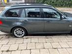 BMW 318D TOURING E91, Auto's, Euro 5, Zwart, 4 cilinders, Leder